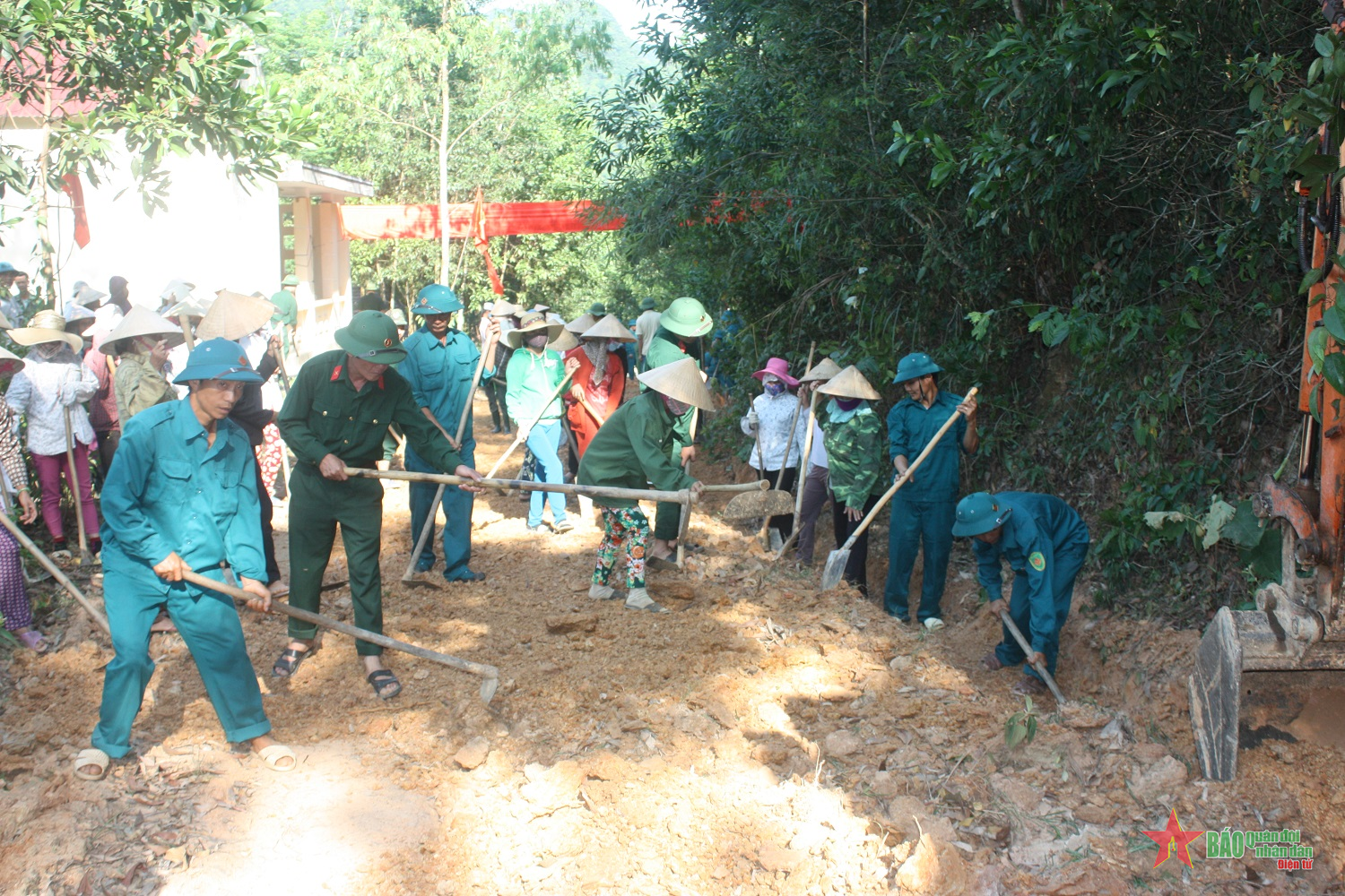 Chung sức hướng về vùng khó